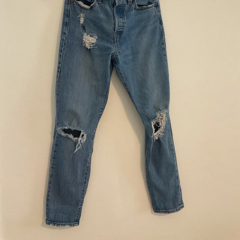 Levi Wedgie Jeans - Picture 4 of 4